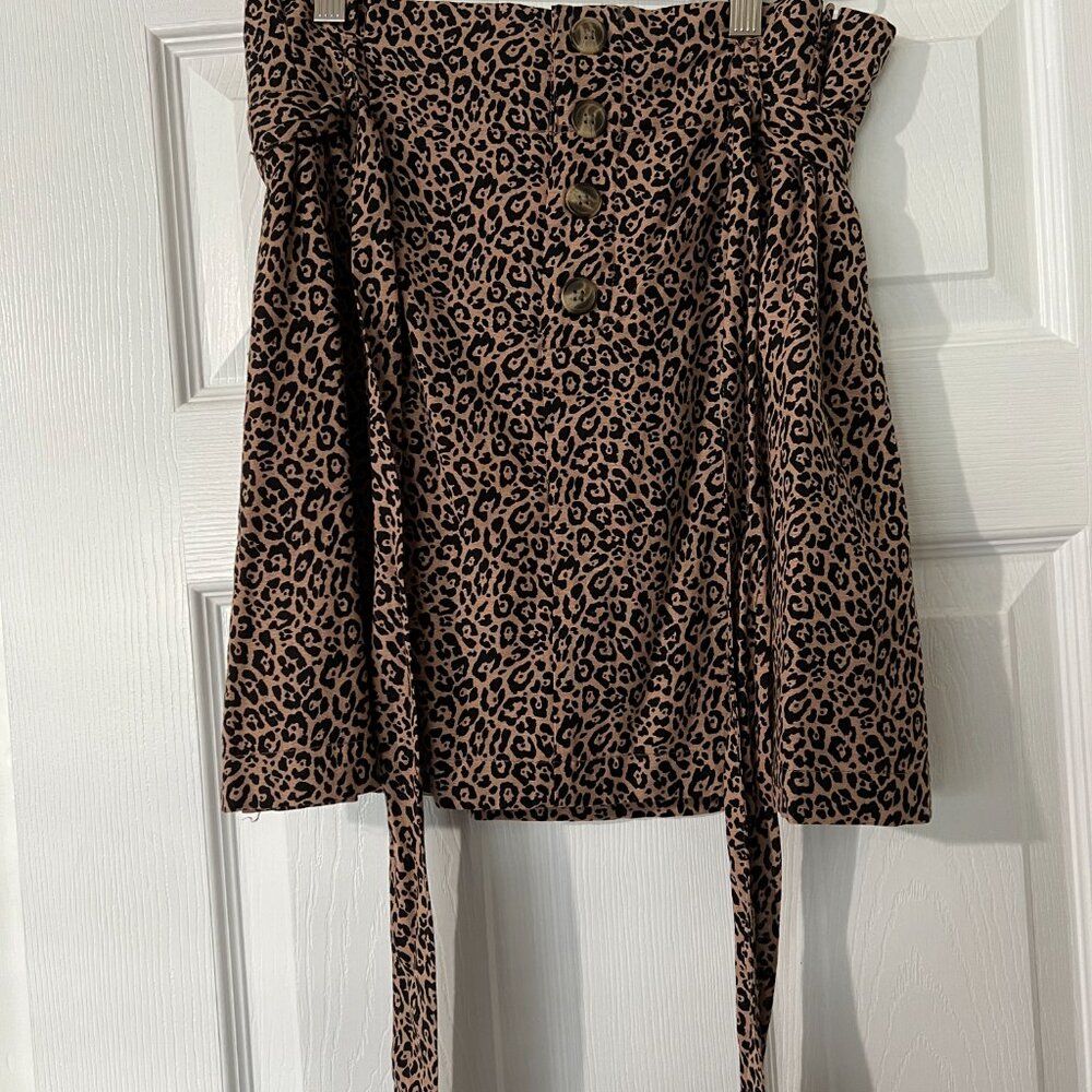NWT American Eagle Animal Print Mini Skirt M - Picture 2 of 8
